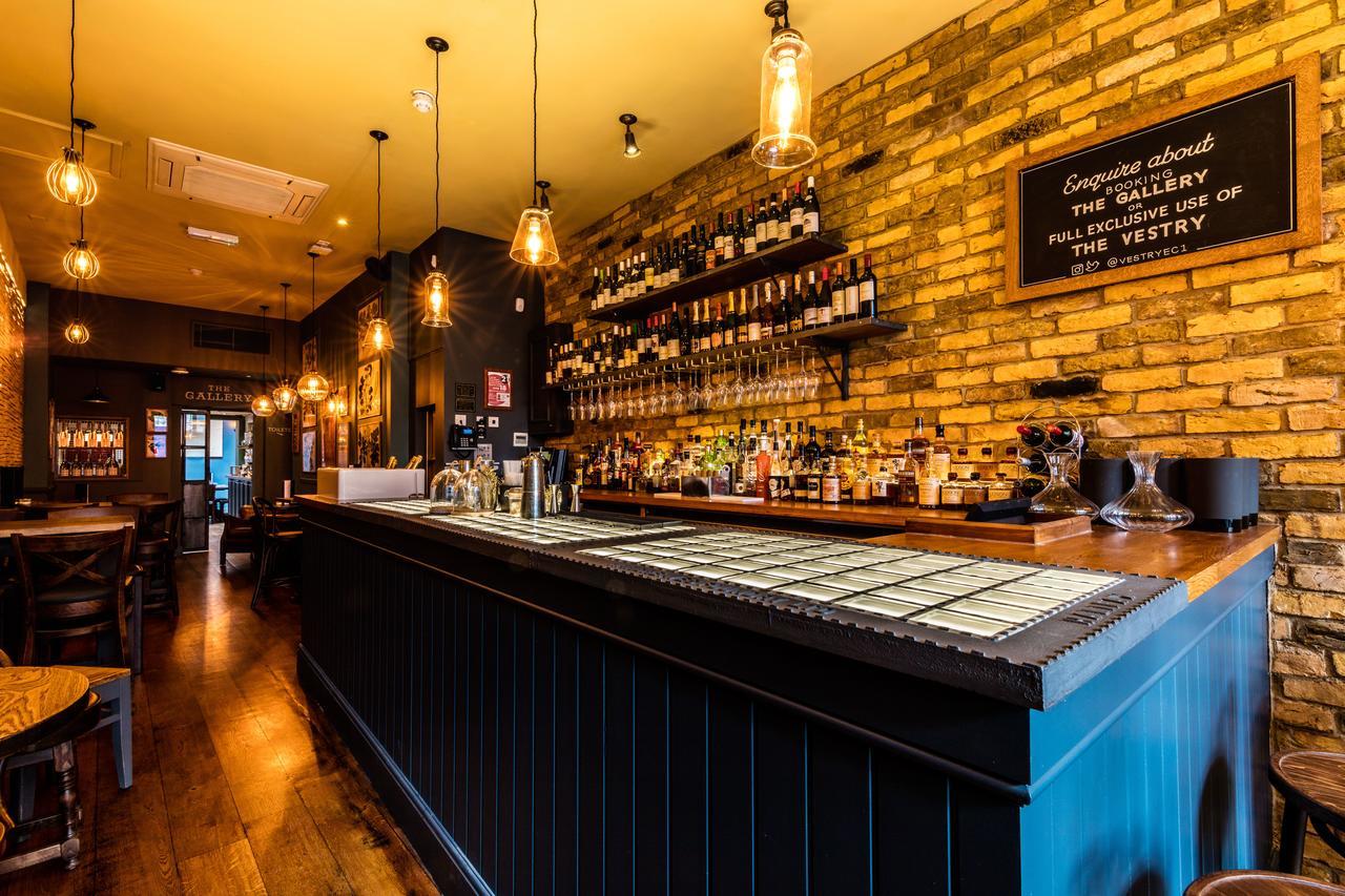 Fox And Anchor Hotel London Exterior photo