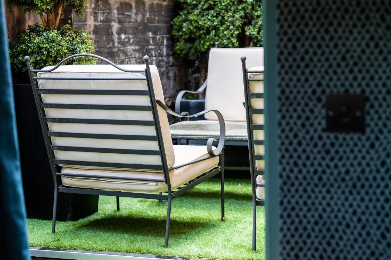 Fox And Anchor Hotel London Exterior photo