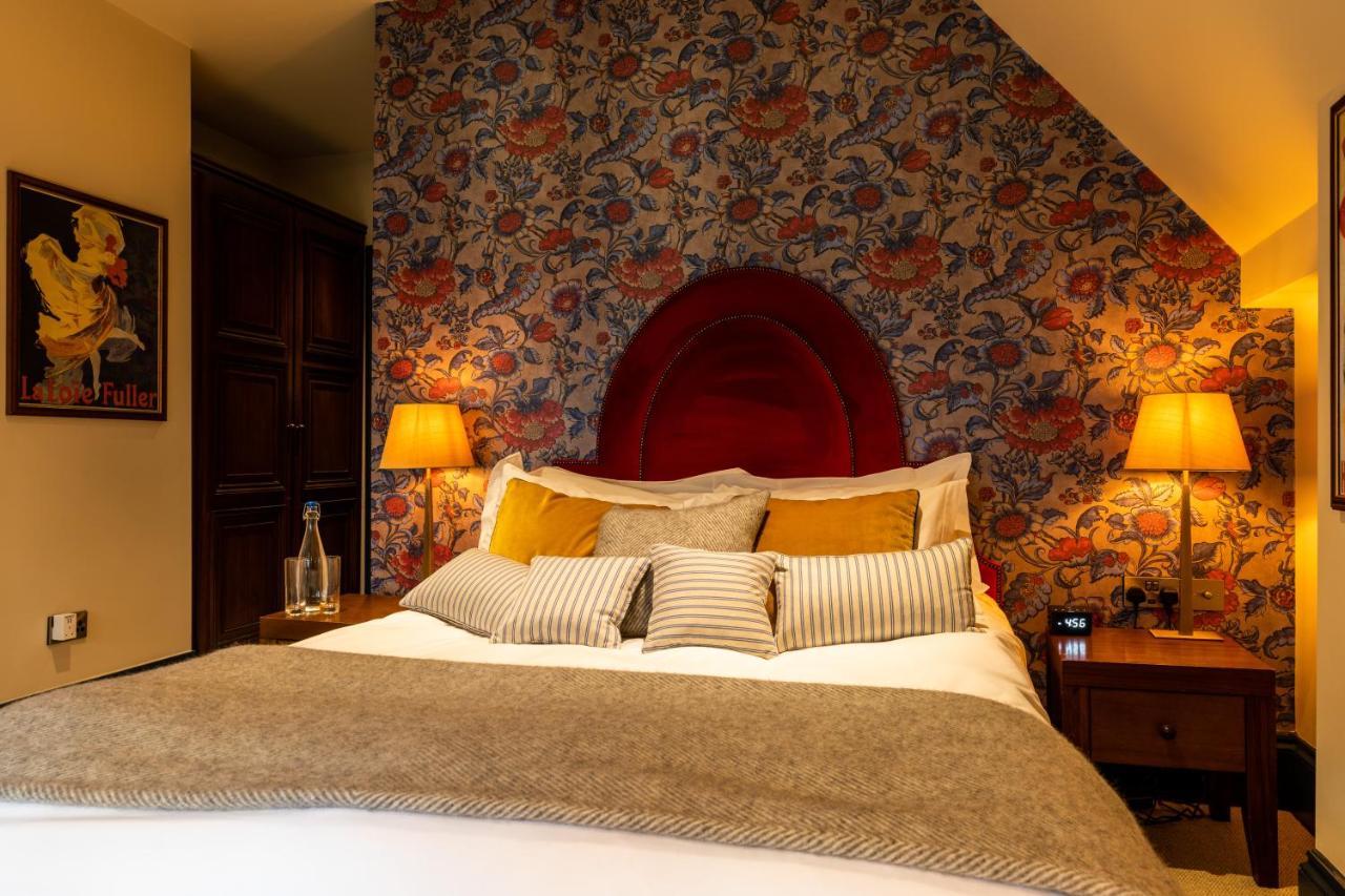 Fox And Anchor Hotel London Exterior photo