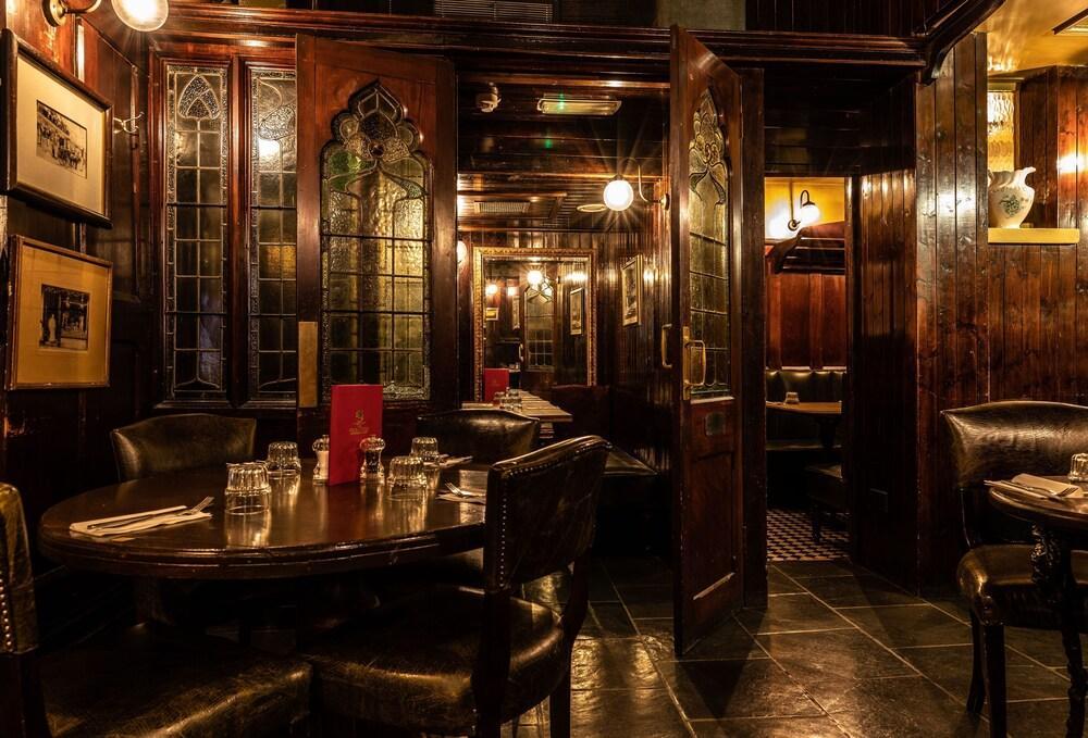 Fox And Anchor Hotel London Exterior photo